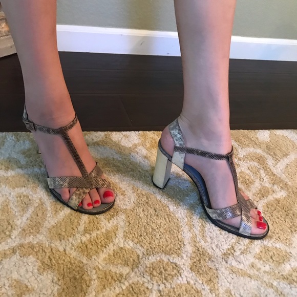 Gucci Shoes - Authentic Gucci heels